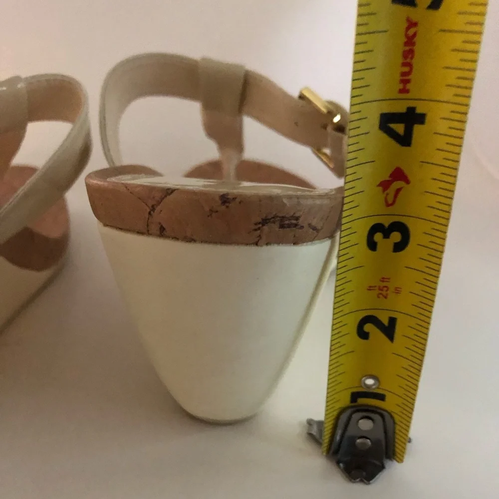 Ralph Lauren Cream Patent Leather T Strap Open Toe Wedge Sandal Size 10B